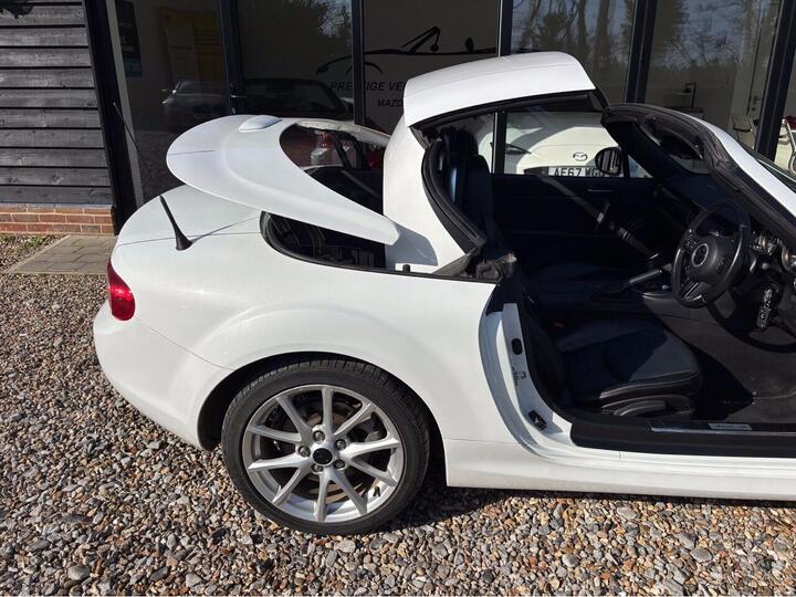 Mazda MX-5 2.0i Sport Tech Nav Roadster Euro 5 2dr