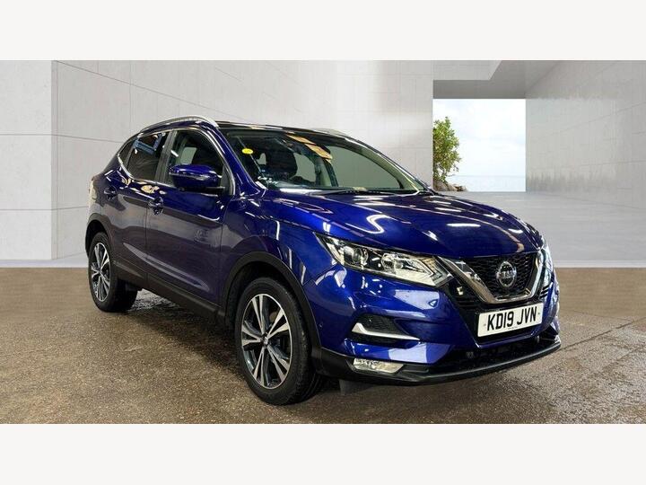 Nissan Qashqai 1.3 DIG-T N-Connecta Euro 6 (s/s) 5dr