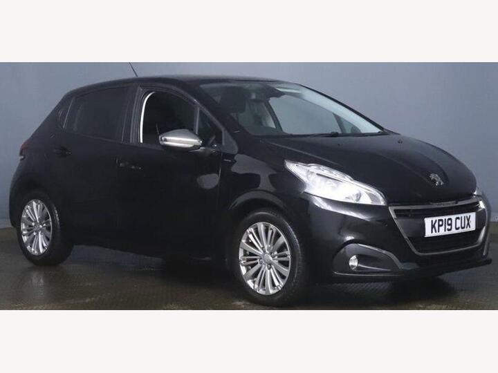 Peugeot 208 1.2 PureTech Signature Euro 6 (s/s) 5dr