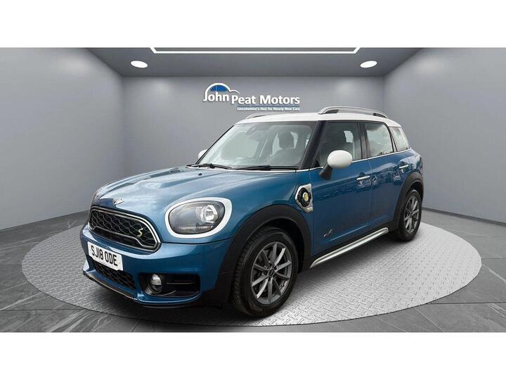 MINI Countryman 1.5 7.6kWh Cooper SE Auto ALL4 Euro 6 (s/s) 5dr MINI Countryman 1.5 7.6kWh Cooper SE Auto ALL4 Euro 6 (s/s) 5dr
