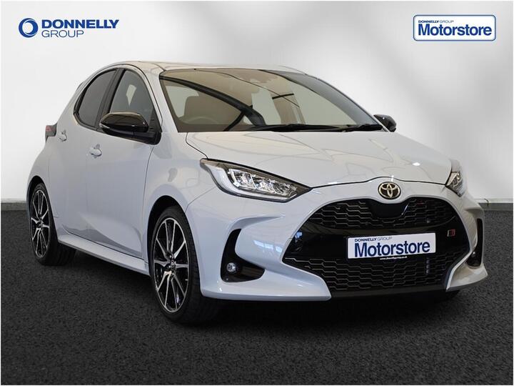Toyota Yaris 1.5 VVT-h GR SPORT E-CVT Euro 6 (s/s) 5dr
