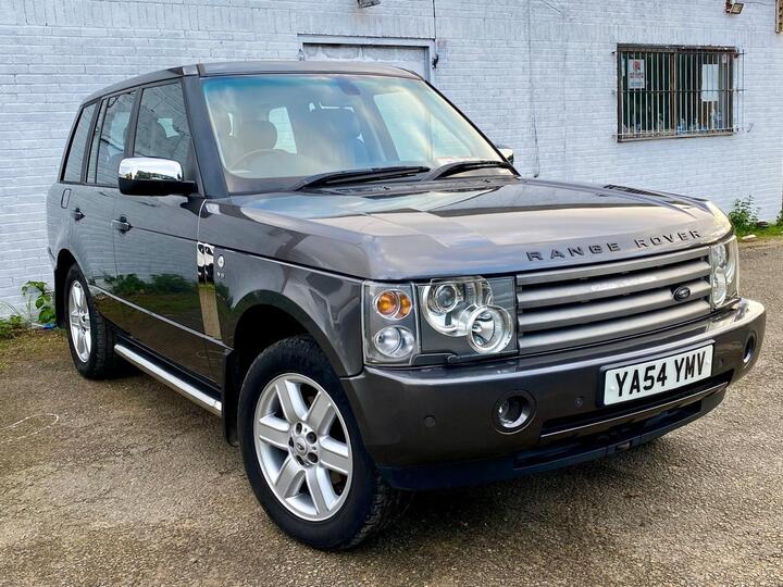 Land Rover Range Rover 4.4 V8 Vogue Station Wagon 5dr Land Rover Range Rover 4.4 V8 Vogue Station Wagon 5dr