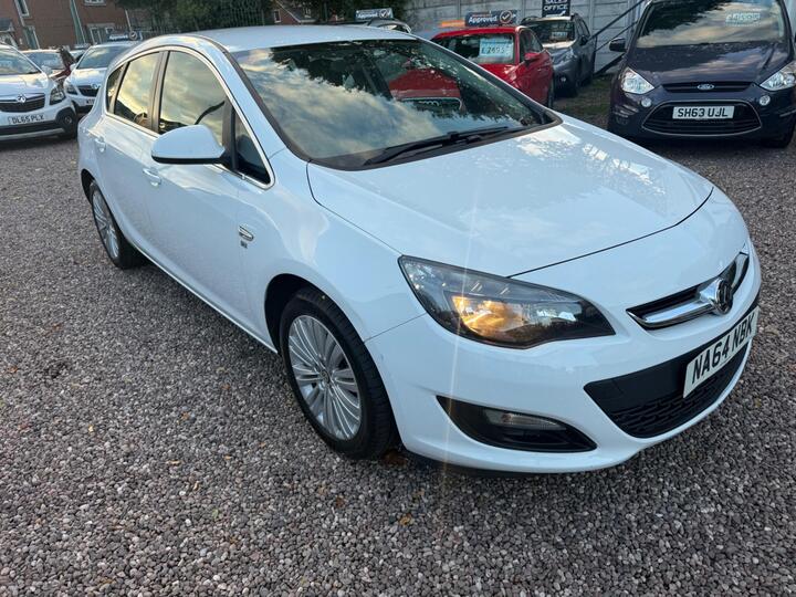 Vauxhall Astra 1.4 16v Excite Euro 5 5dr