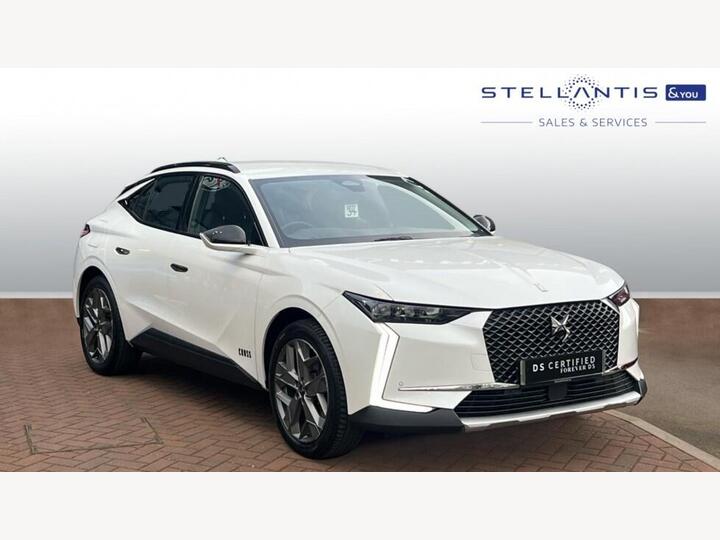 DS AUTOMOBILES DS 4 1.6 E-TENSE 12.4kWh Cross Trocadero EAT8 Euro 6 (s/s) 5dr DS AUTOMOBILES DS 4 1.6 E-TENSE 12.4kWh Cross Trocadero EAT8 Euro 6 (s/s) 5dr