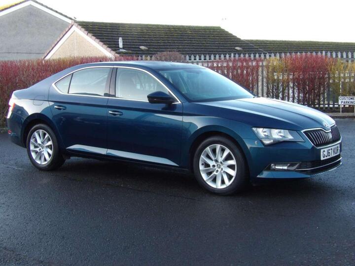 Skoda SUPERB 1.6 TDI SE Euro 6 (s/s) 5dr Skoda SUPERB 1.6 TDI SE Euro 6 (s/s) 5dr
