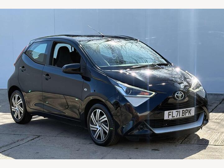 Toyota AYGO 1.0 VVT-i X-play Euro 6 (s/s) 5dr