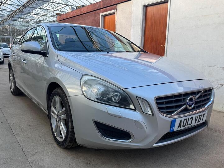 Volvo S60 2.0 D3 SE Lux Euro 5 (s/s) 4dr