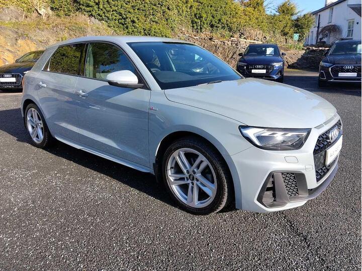 Audi A1 Sportback 1.5 TFSI 35 S Line Sportback S Tronic Euro 6 (s/s) 5dr