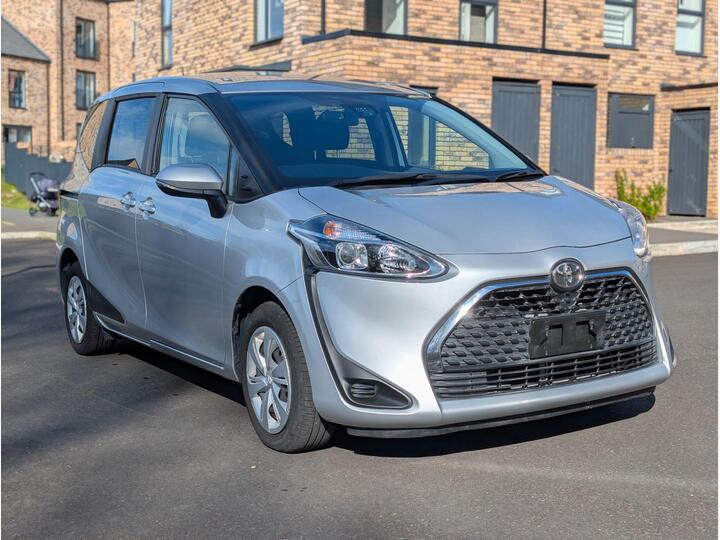 Toyota Sienta N/A Toyota Sienta N/A
