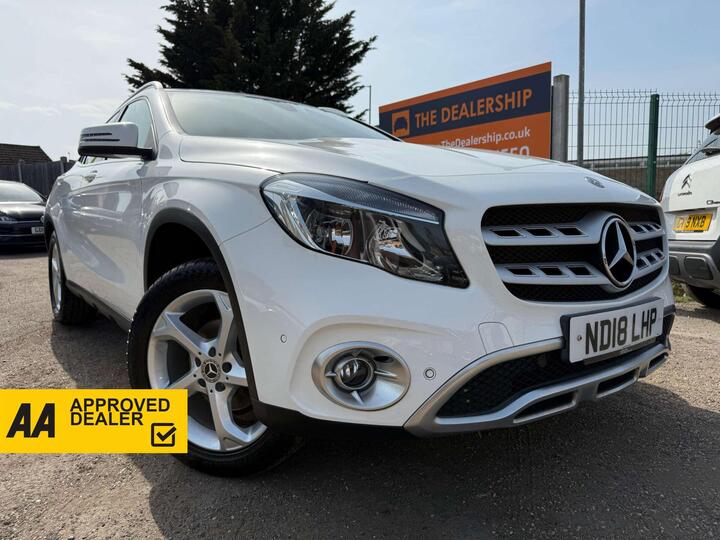 Mercedes-Benz GLA 1.6 GLA200 Sport (Executive) Euro 6 (s/s) 5dr Mercedes-Benz GLA 1.6 GLA200 Sport (Executive) Euro 6 (s/s) 5dr