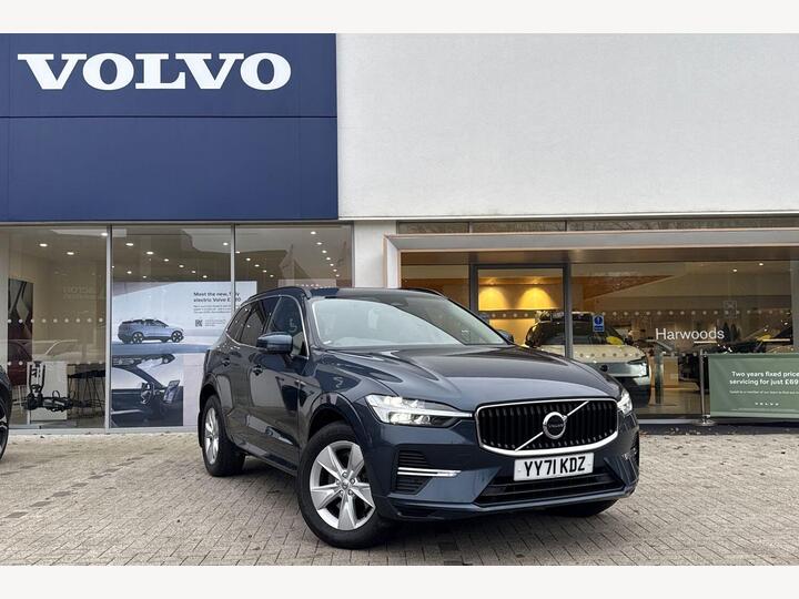 Volvo XC60 2.0 B5 MHEV Momentum Auto Euro 6 (s/s) 5dr