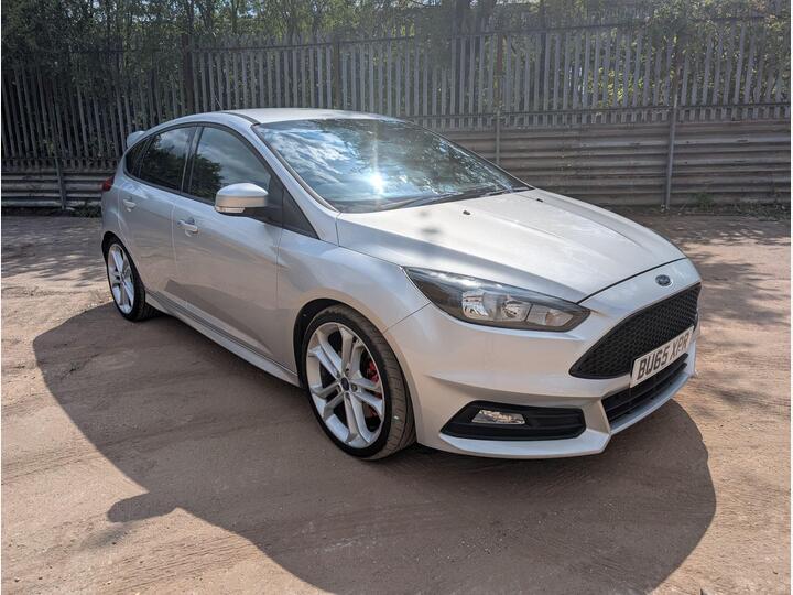 Ford Focus 2.0T EcoBoost ST-2 Euro 6 (s/s) 5dr