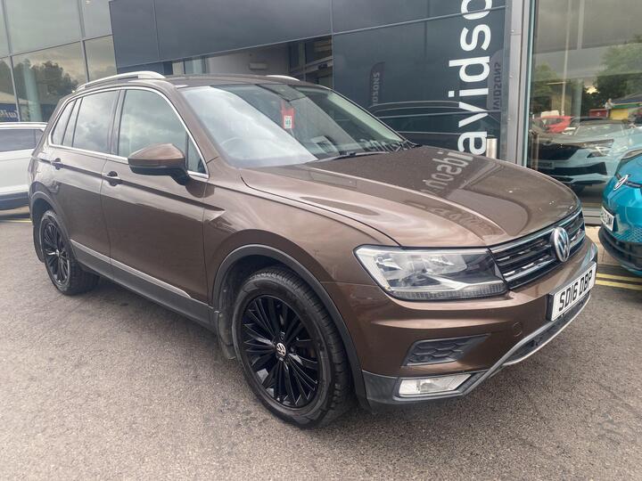 Volkswagen Tiguan 2.0 TDI BlueMotion Tech SE Navigation DSG 4Motion Euro 6 (s/s) 5dr