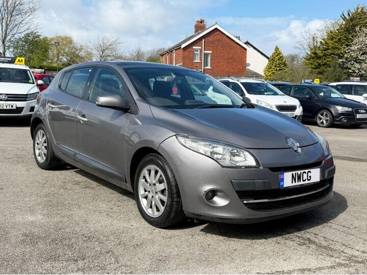 Renault MEGANE 1.9 DCi Privilege TomTom Euro 4 5dr