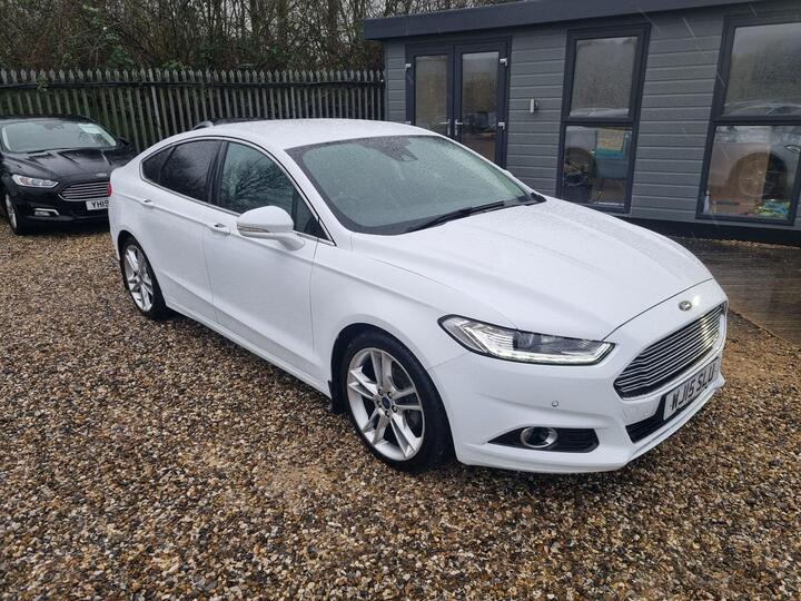 Ford Mondeo 2.0 TDCi Titanium Euro 6 (s/s) 5dr