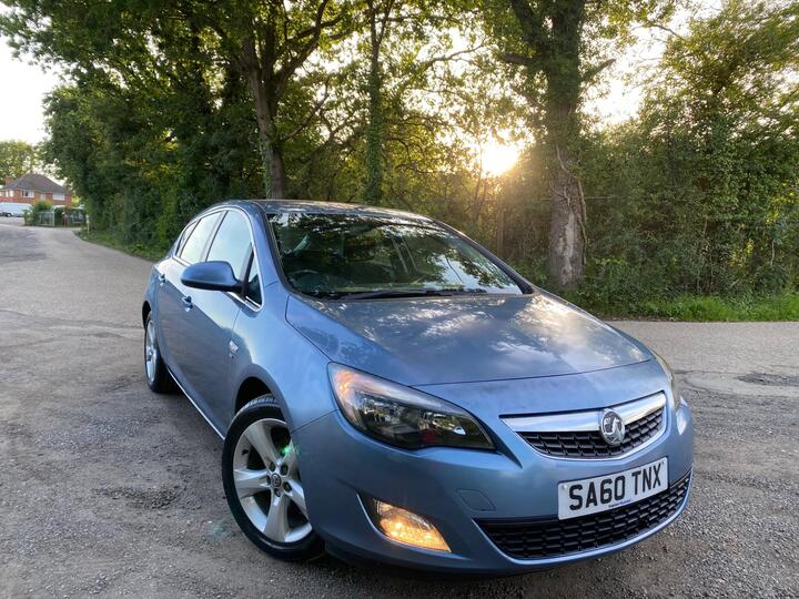 Vauxhall Astra 1.6 16v SRi Euro 5 5dr