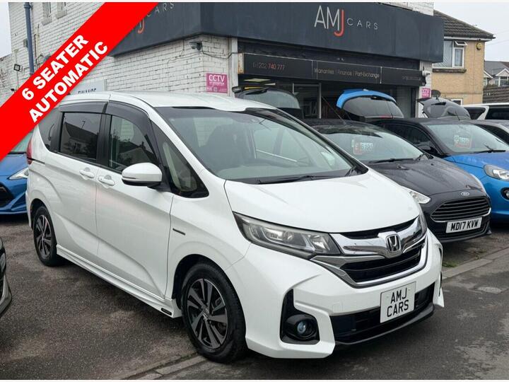 Honda FREED 1.5 Automatic Hybrid Petrol White 5dr HYBRID 6 SEATER