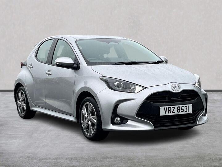 Toyota YARIS 1.5 VVT-h Icon E-CVT Euro 6 (s/s) 5dr