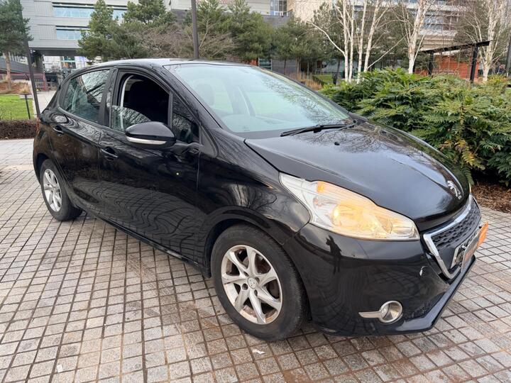 Peugeot 208 1.2 VTi Access+ Euro 5 5dr