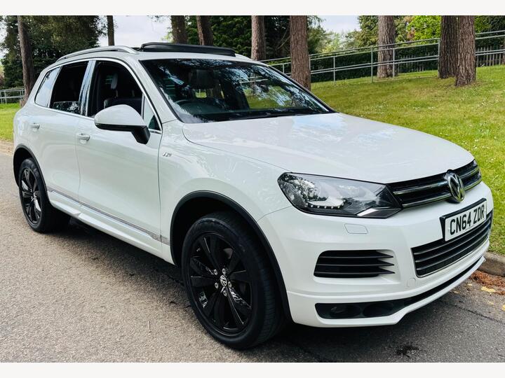 Volkswagen Touareg 3.0 TDI V6 BlueMotion Tech R-Line Tiptronic 4WD Euro 5 (s/s) 5dr Volkswagen Touareg 3.0 TDI V6 BlueMotion Tech R-Line Tiptronic 4WD Euro 5 (s/s) 5dr