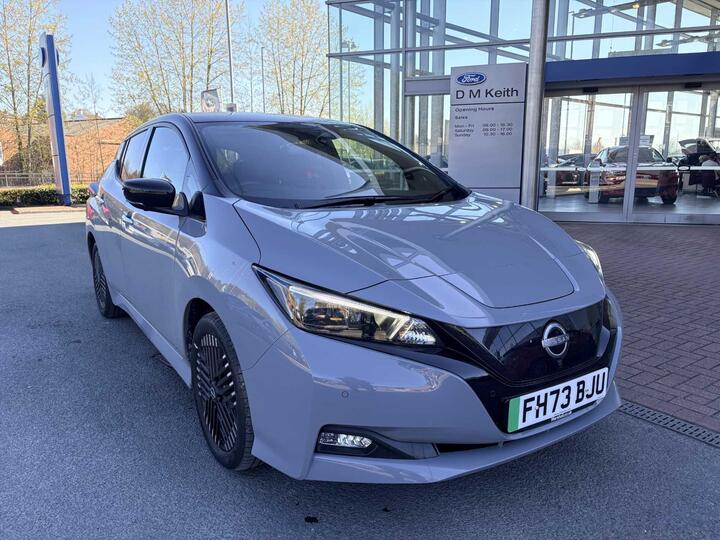 Nissan Leaf 39kWh Tekna Auto 5dr