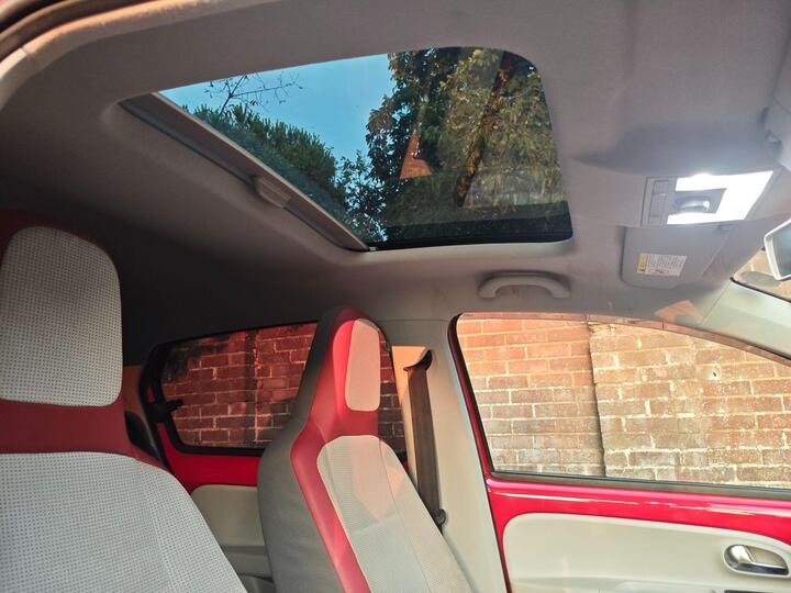 Volkswagen Up! 1.0 High Up! ASG Euro 5 5dr