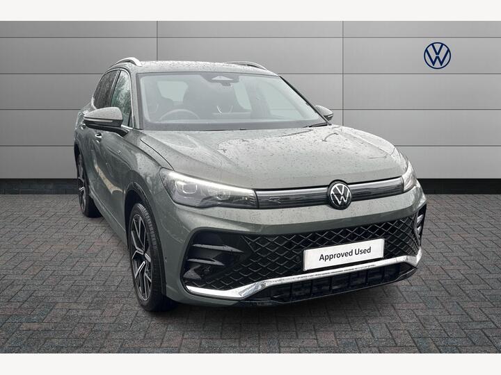 Volkswagen Tiguan 2.0 TDI R-Line DSG Euro 6 (s/s) 5dr