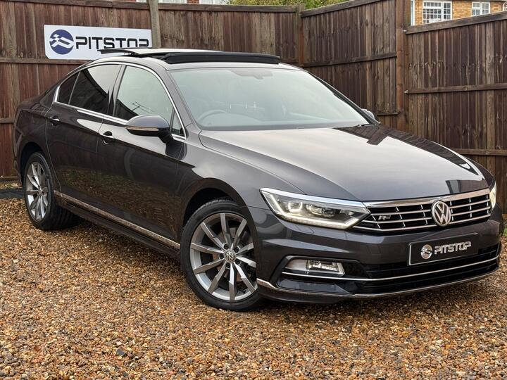 Volkswagen Passat 2.0 TDI R-Line DSG Euro 6 (s/s) 4dr