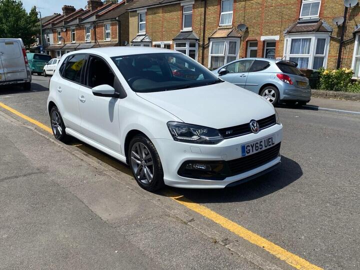 Volkswagen POLO 1.0 TSI BlueMotion Tech R-Line Euro 6 (s/s) 5dr Volkswagen POLO 1.0 TSI BlueMotion Tech R-Line Euro 6 (s/s) 5dr