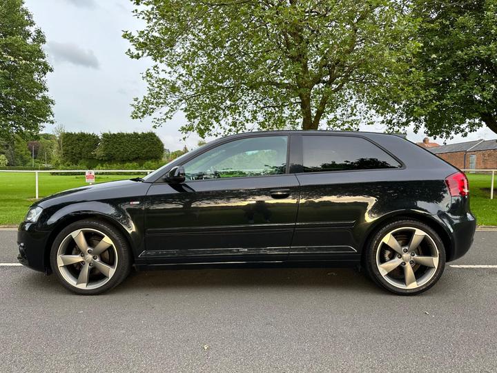 Audi A3 1.8 TFSI Black Edition S Tronic Euro 5 3dr