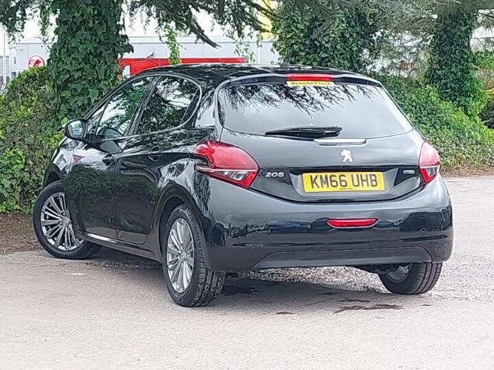 Peugeot 208 1.2 PureTech Allure Euro 6 5dr