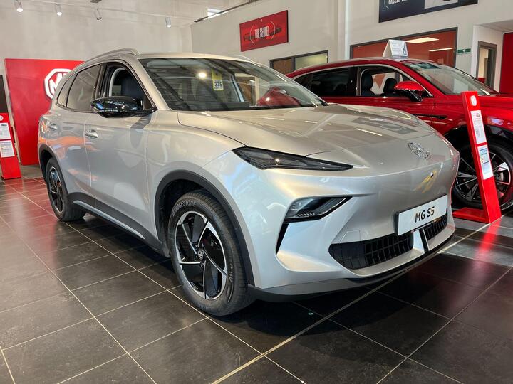 MG MGS5 64kWh Trophy Long Range Auto 5dr