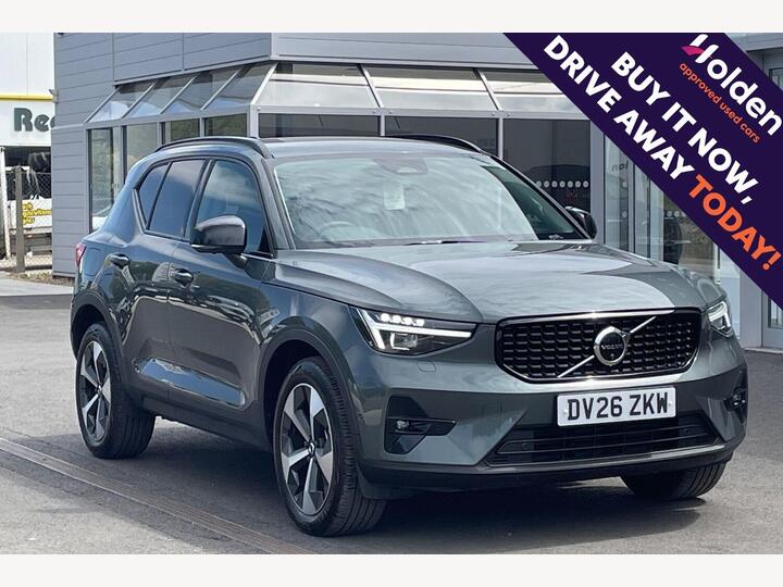 Volvo XC40 2.0 B4 MHEV Plus Pro Dark DCT Auto Euro 6 (s/s) 5dr