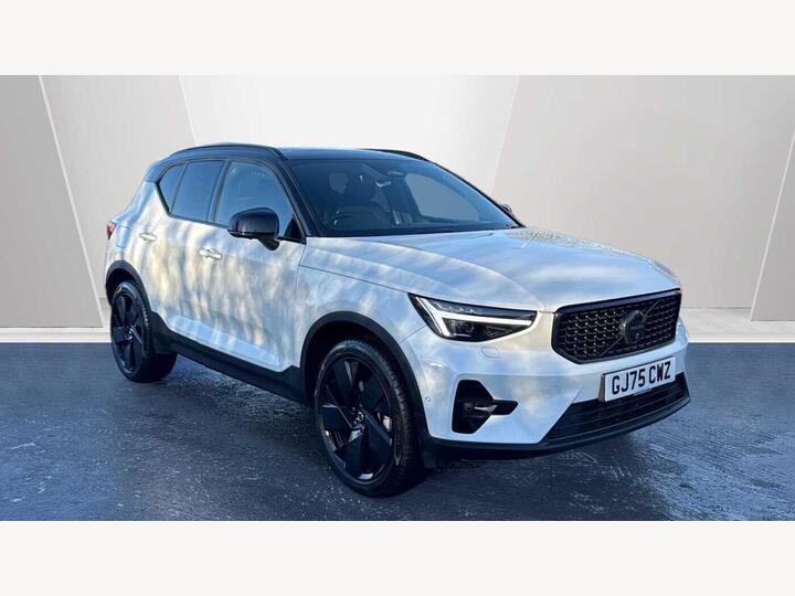 Volvo XC40 2.0 B4 MHEV Ultra Black Edition DCT Auto Euro 6 (s/s) 5dr