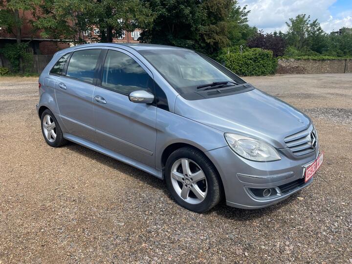 Mercedes-Benz B Class 2.0 B180 SE CVT 5dr