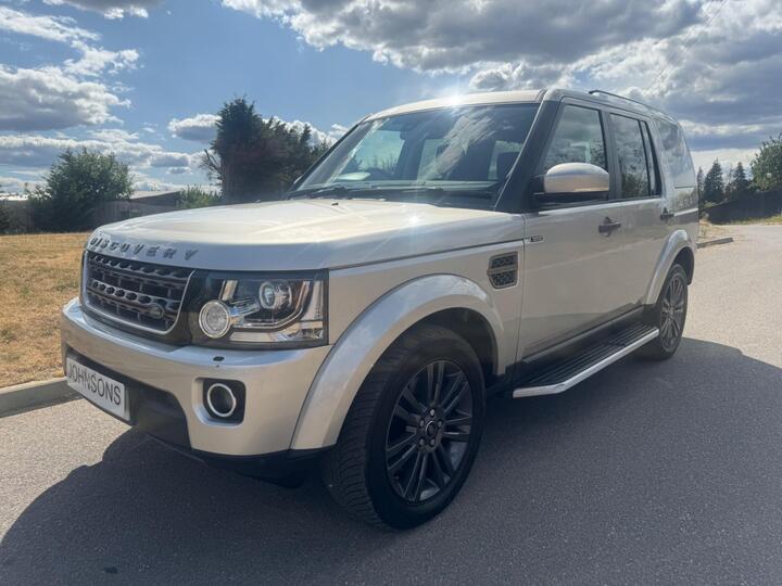 Land Rover Discovery 4 3.0 SD V6 Graphite Auto 4WD Euro 6 (s/s) 5dr Land Rover Discovery 4 3.0 SD V6 Graphite Auto 4WD Euro 6 (s/s) 5dr