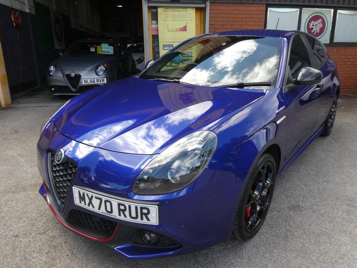 Alfa Romeo Giulietta 2.0 JTDM-2 Veloce TCT Euro 6 (s/s) 5dr Alfa Romeo Giulietta 2.0 JTDM-2 Veloce TCT Euro 6 (s/s) 5dr