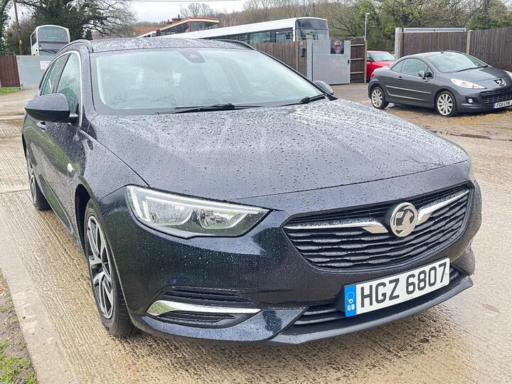 Vauxhall Insignia 1.6 Turbo D EcoTEC BlueInjection Design Nav Sports Tourer Euro 6 (s/s) 5dr