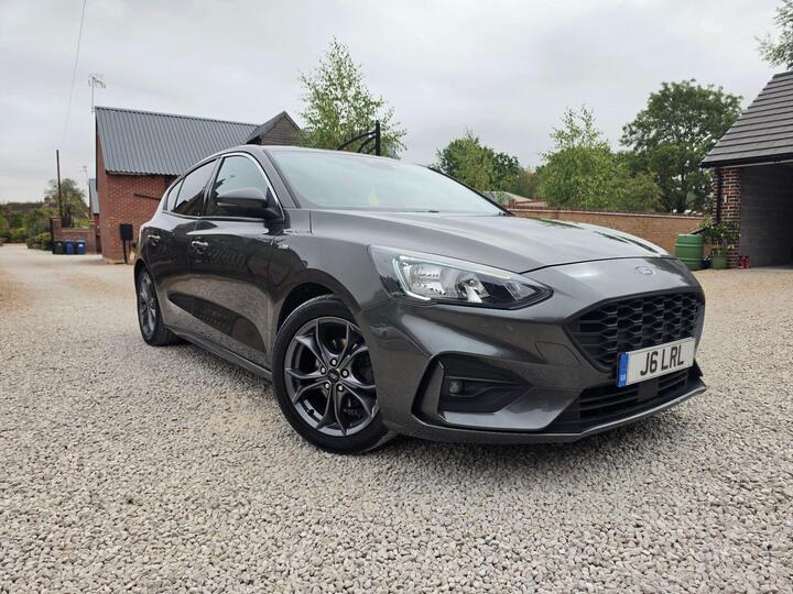 Ford Focus 1.0T EcoBoost ST-Line Euro 6 (s/s) 5dr