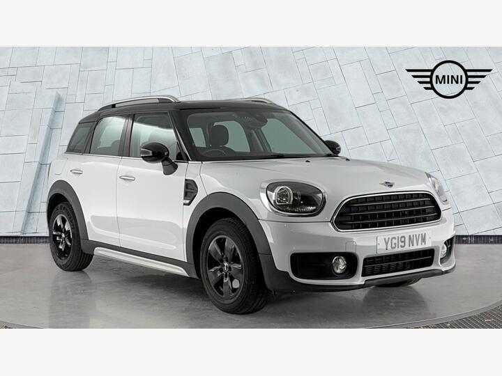 MINI Countryman 1.5 Cooper Classic Steptronic Euro 6 (s/s) 5dr MINI Countryman 1.5 Cooper Classic Steptronic Euro 6 (s/s) 5dr
