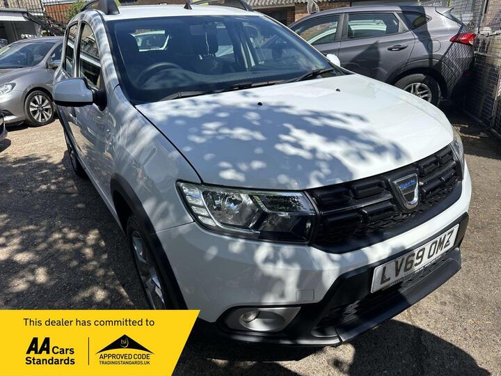 Dacia Sandero Stepway 0.9 TCe Essential Euro 6 (s/s) 5dr
