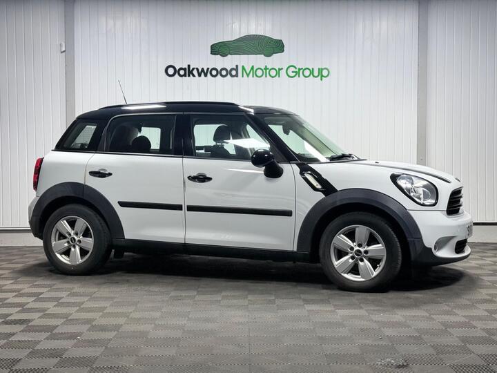 MINI Countryman 1.6 Cooper D Euro 5 (s/s) 5dr MINI Countryman 1.6 Cooper D Euro 5 (s/s) 5dr