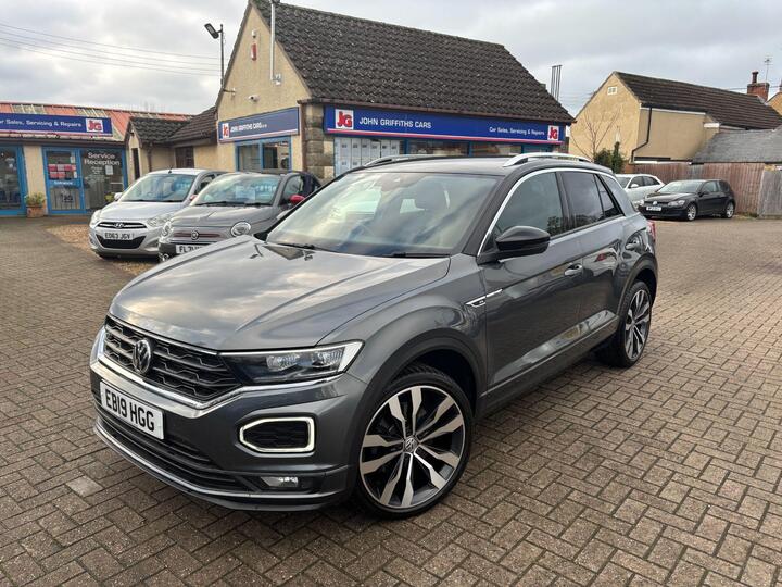 Volkswagen T-Roc 2.0 TDI R-Line DSG Euro 6 (s/s) 5dr Volkswagen T-Roc 2.0 TDI R-Line DSG Euro 6 (s/s) 5dr