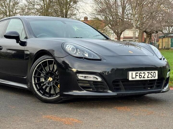 Porsche Panamera 4.8T V8 GTS PDK 4WD Euro 5 (s/s) 5dr