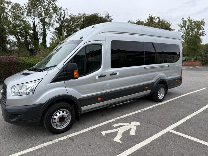 Ford TRANSIT 2.2 TDCi 460 HDT Trend L4 H3 5dr (17 Seats)