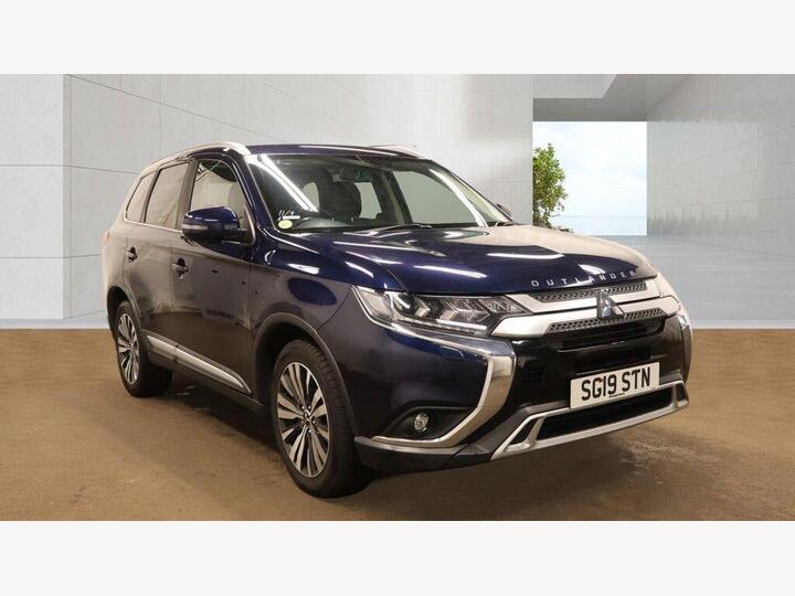 Mitsubishi Outlander 2.0 MIVEC Exceed CVT 4WD Euro 6 (s/s) 5dr