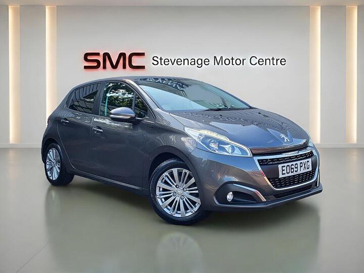 Peugeot 208 1.2 PureTech Signature Euro 6 (s/s) 5dr