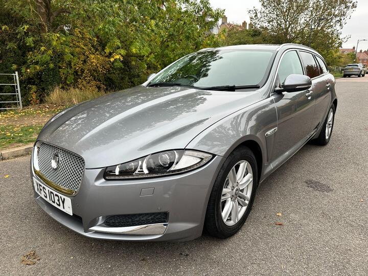 Jaguar XF 2.2d Luxury Sportbrake Auto Euro 5 (s/s) 5dr