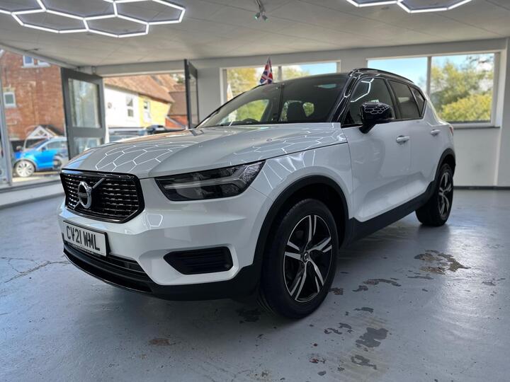 Volvo XC40 1.5 T3 R-Design Euro 6 (s/s) 5dr