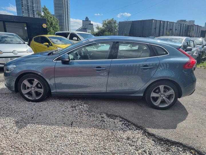 Volvo V40 1.6 PETROL AUTO SAT NAV ULEZ LOW MILES